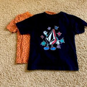 Volcom + Old Navy T-Shirt Bundle: Lot of 2 Tees Size 4T